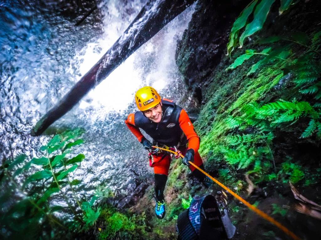 Canyoning in azores islands - Ribeira dos Caldeiroes noredes